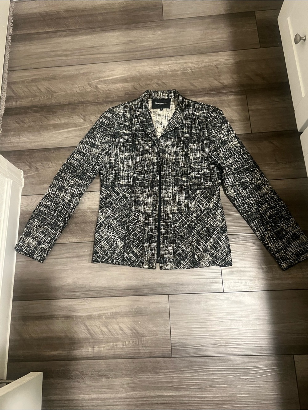 Lafeyette 148 Black & White Zip-Front Blazer